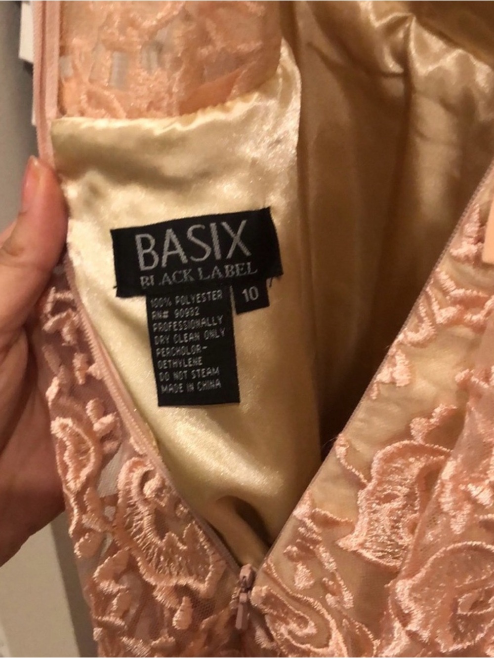 Elegant Lace Prom Wedding Dress in Blush Color Size 10 - Picture 5 of 5